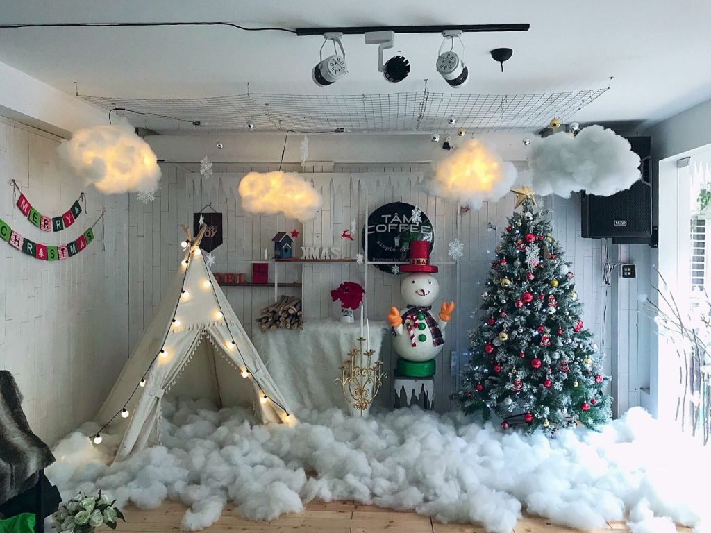 Vận Chuyển Hỏa Tốc Đồ Trang Trí Noel Nội Địa – Vietnam courier Vận Chuyển Hỏa Tốc Đồ Trang Trí Noel Nội Địa – Vietnam courier