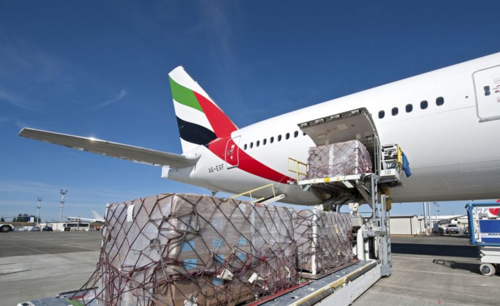 Phụ phí xăng dầu và nhiên liệu