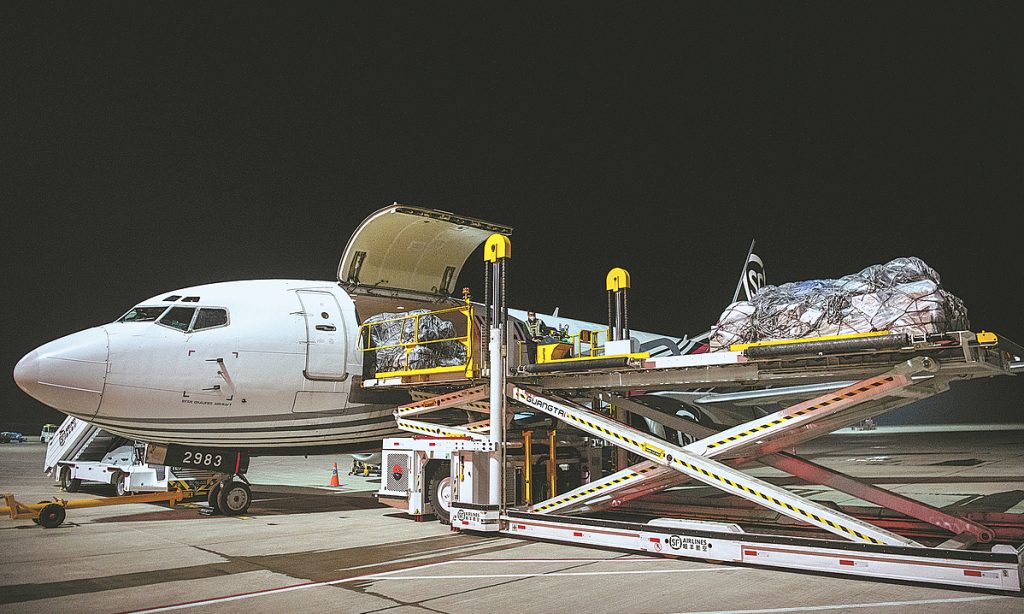 Doanh nghiệp Trung Quốc đẩy mạnh đầu tư vận chuyển hàng không